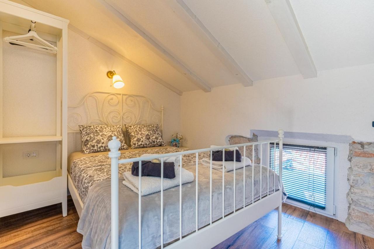 Apartments Rose Cres Εξωτερικό φωτογραφία