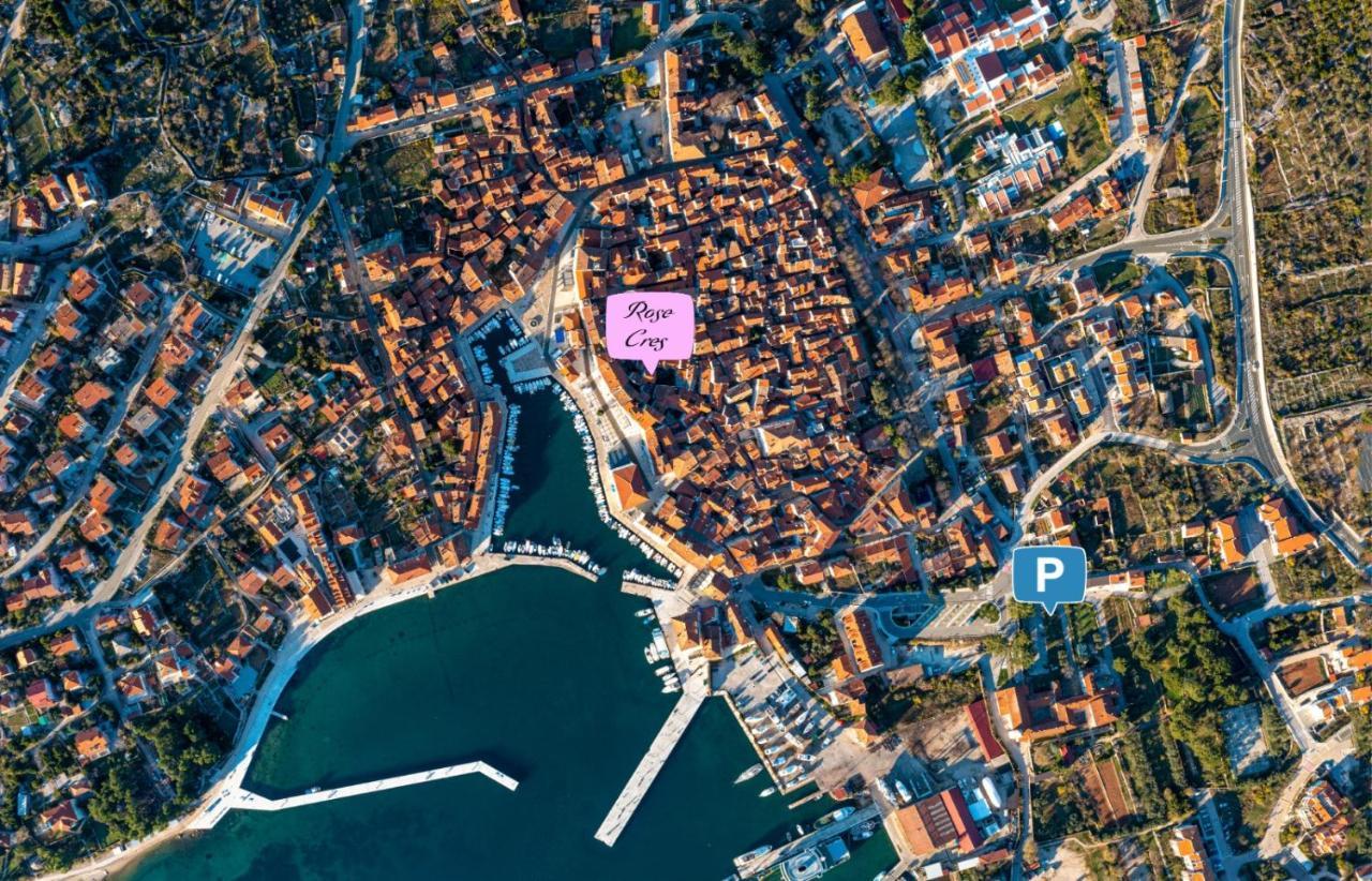 Apartments Rose Cres Εξωτερικό φωτογραφία